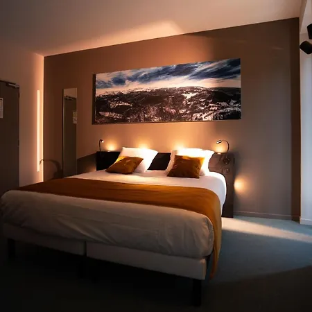 Le Geneve Hotel