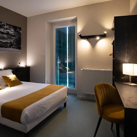 Le Geneve Hotel