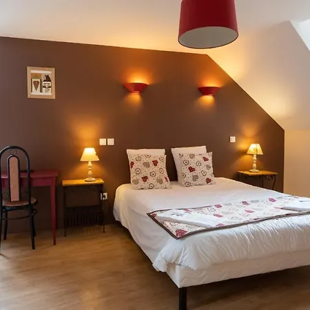 Le Geneve Hotel